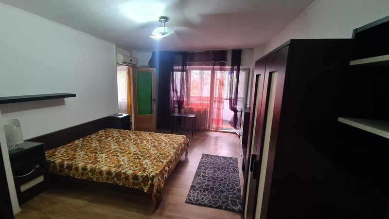 Lacul Tei, Parc, Universitatea Tehnica de Constructii, semistradal