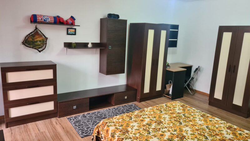 Lacul Tei, Parc, Universitatea Tehnica de Constructii, semistradal