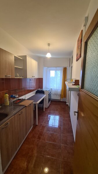 Lacul Tei, Parc, Universitatea Tehnica de Constructii, semistradal