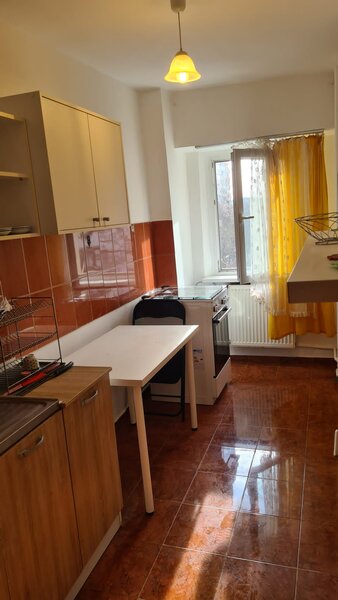 Lacul Tei, Parc, Universitatea Tehnica de Constructii, semistradal